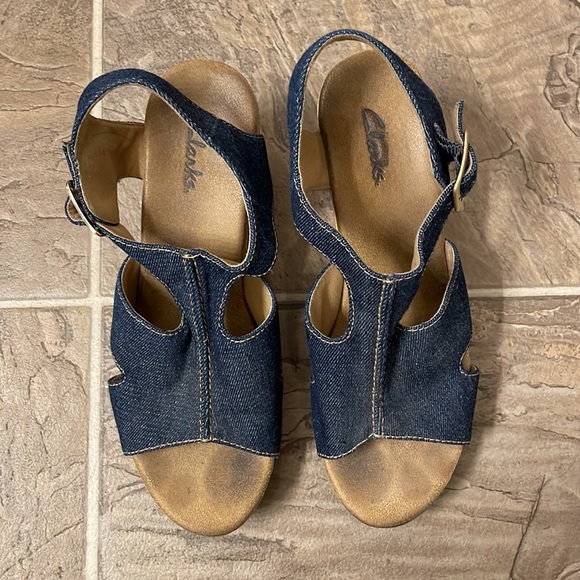 Clarks Denim Wedge Sandal - Picture 2 of 7
